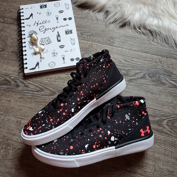 NEW Under Armour Kickit2 - Picture 3 of 8